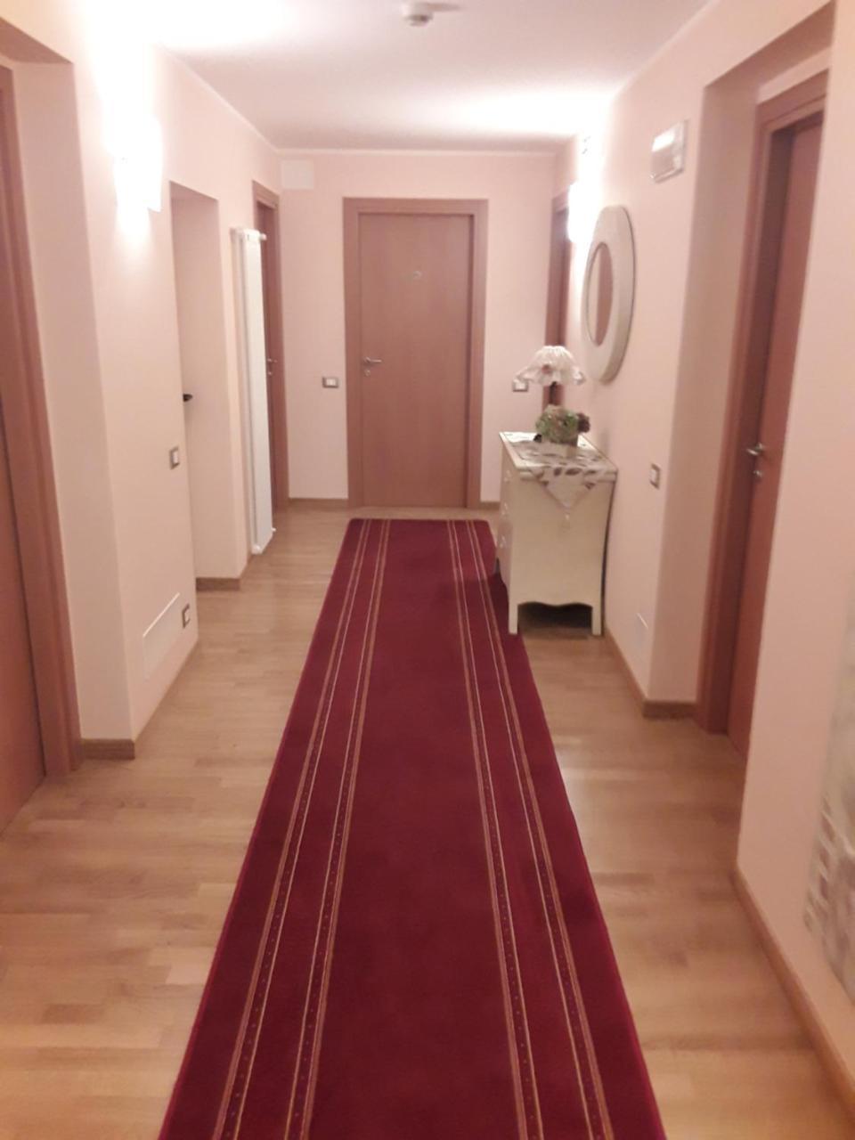 Hotel Ferrari Castione della Presolana Luaran gambar